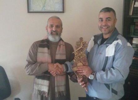 النور اليقين تكرم عضو مجلس إدارة شبكة راصد الدولية في صيدا